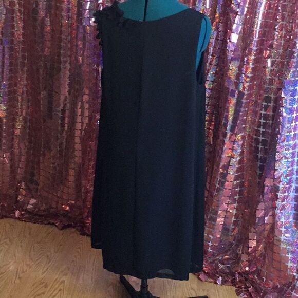 LANE BRYANT black dress with ruffled front, sleeveless, size 20 - Picture 9 of 13